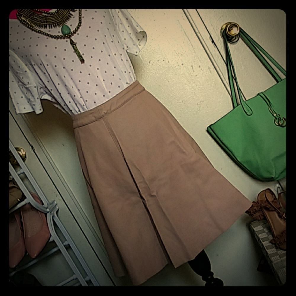 Baby pink skater fake leather skirt